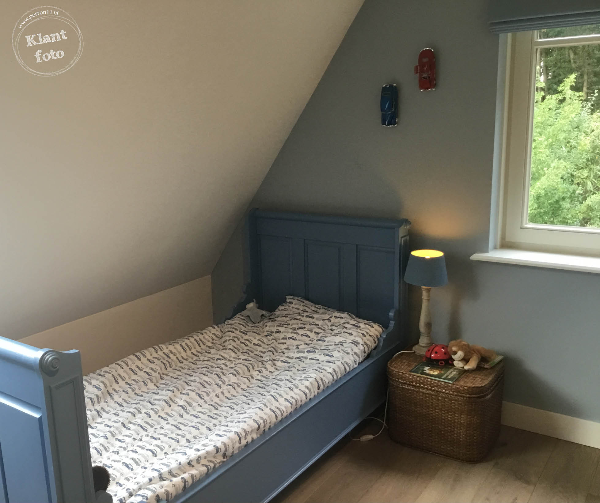 stoere jongenskamer autokamer met auto behang Perron11