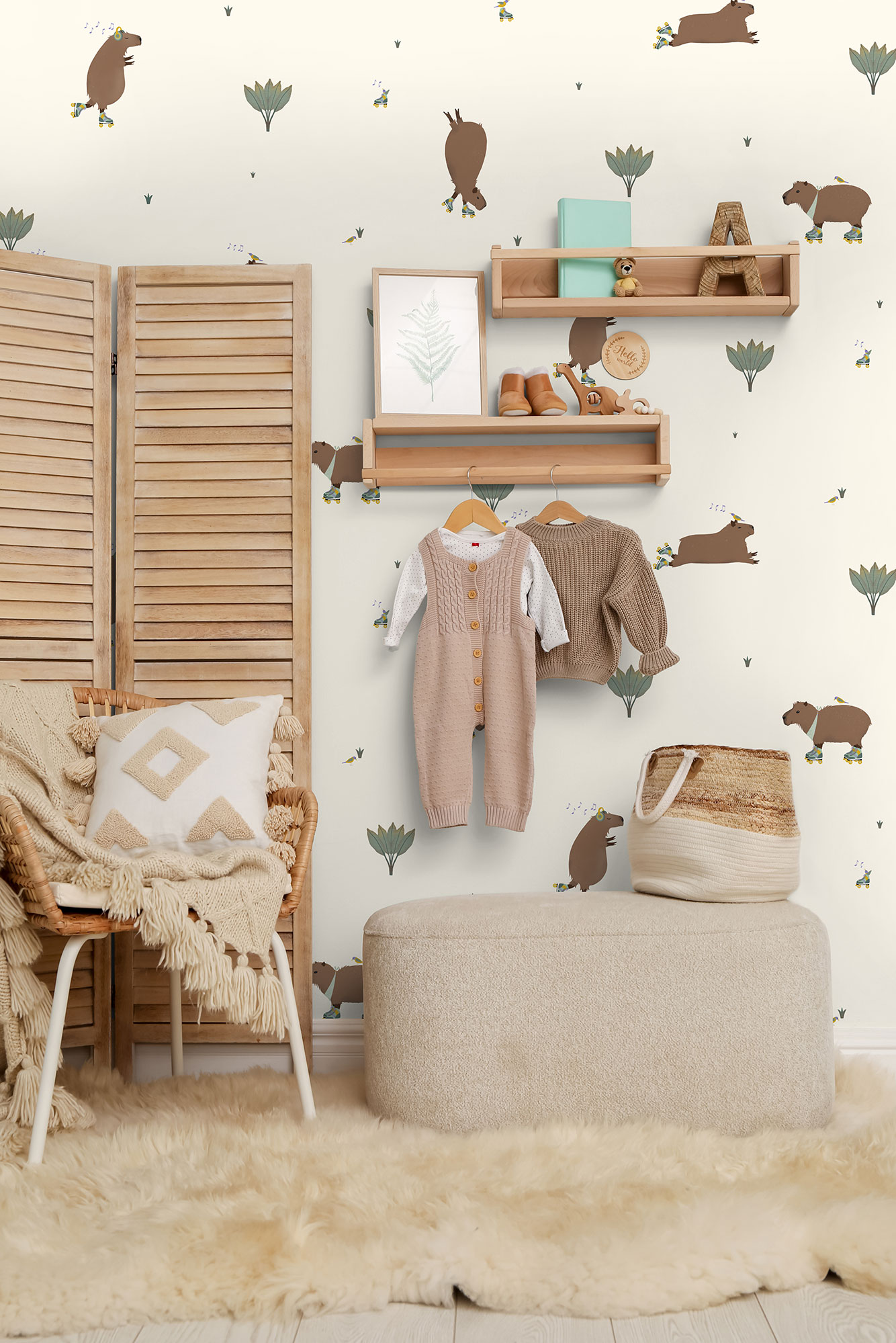 Neutrale babykamer met origineel capibara behang
