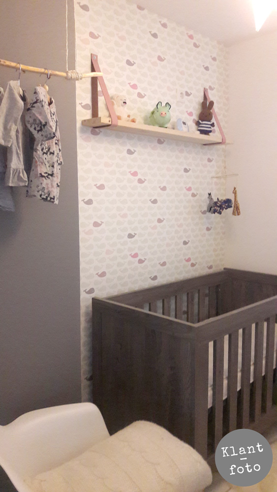 babykamer met walvis behang Perron 11 klantfoto