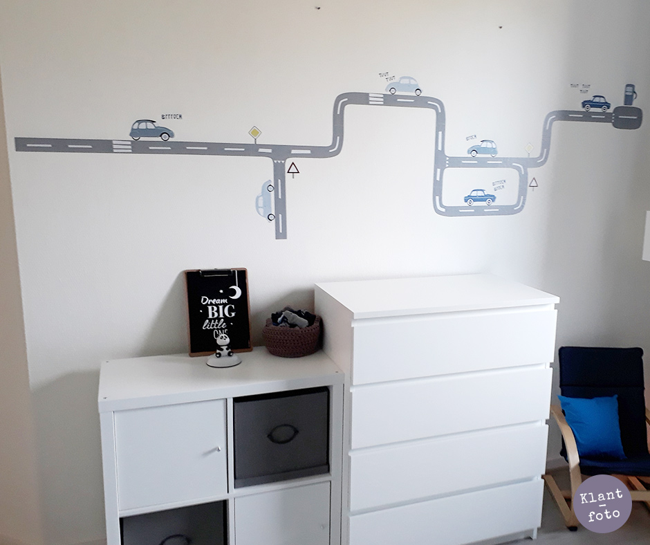 stoere jongenskamer met muurstickers Perron 11 klantfoto