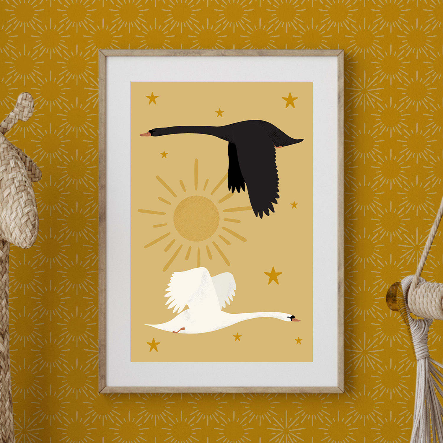 Poster met vliegende zwanen in neutrale babykamer