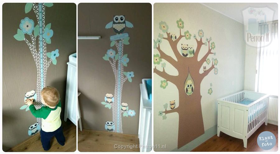 Kinderkamer met posterbehang Familie Uil en groeimeter Familie Uil