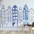 Behang, kinderbehang met stadsgezicht in blauw en wit.