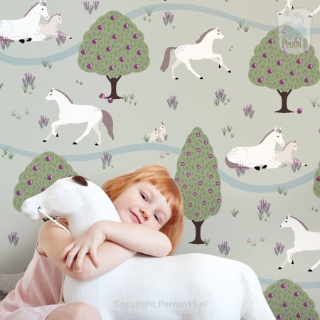 Behang met paarden en bomen, kinderbehang.
