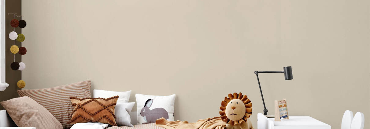 Behang, kinderbehang met neutrale kleuren en speelse details.