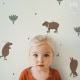 Behang, kinderbehang met beren en planten voor kinderkamer.