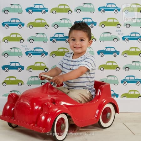 Behang, kinderbehang met auto's in blauw, groen en grijs.