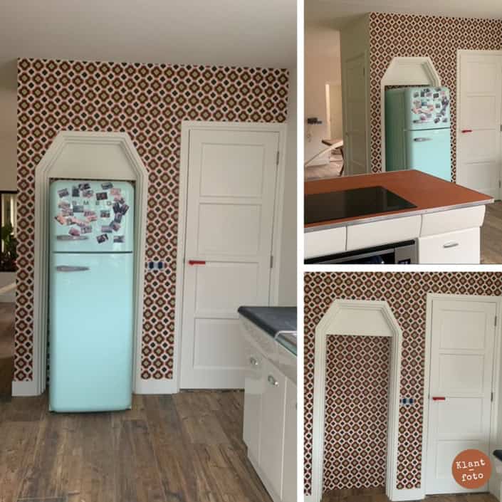 behang-flower-power-keuken Behang, kinderbehang met geometrisch patroon in keuken.