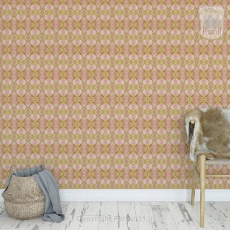 Behang, kinderbehang met roze en goud patroon.