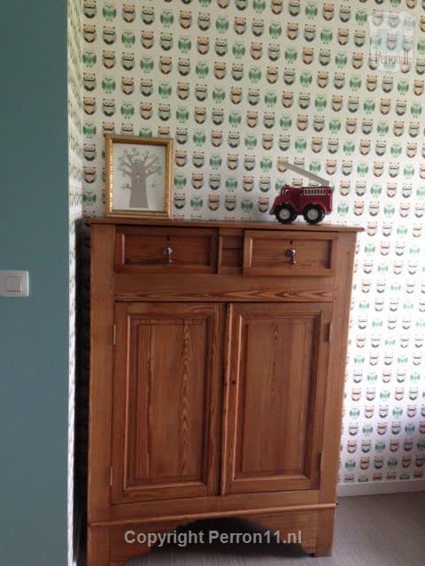 kinderkamer babykamer patroonbehang voorbeeld uiltjes