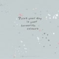 Behang, kinderbehang met stippen en tekst 'Paint your day in your favourite colours'.