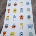 Kinderbehang met kleurrijke monsterfiguren, behang, kinderbehang.