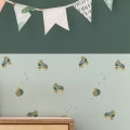 Kinderbehang met vlaggetjes en rolschaatsen, behang, kinderbehang.