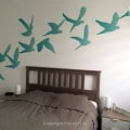 Behang met vliegende vogels, kinderbehang, turkoois, muurdecoratie.