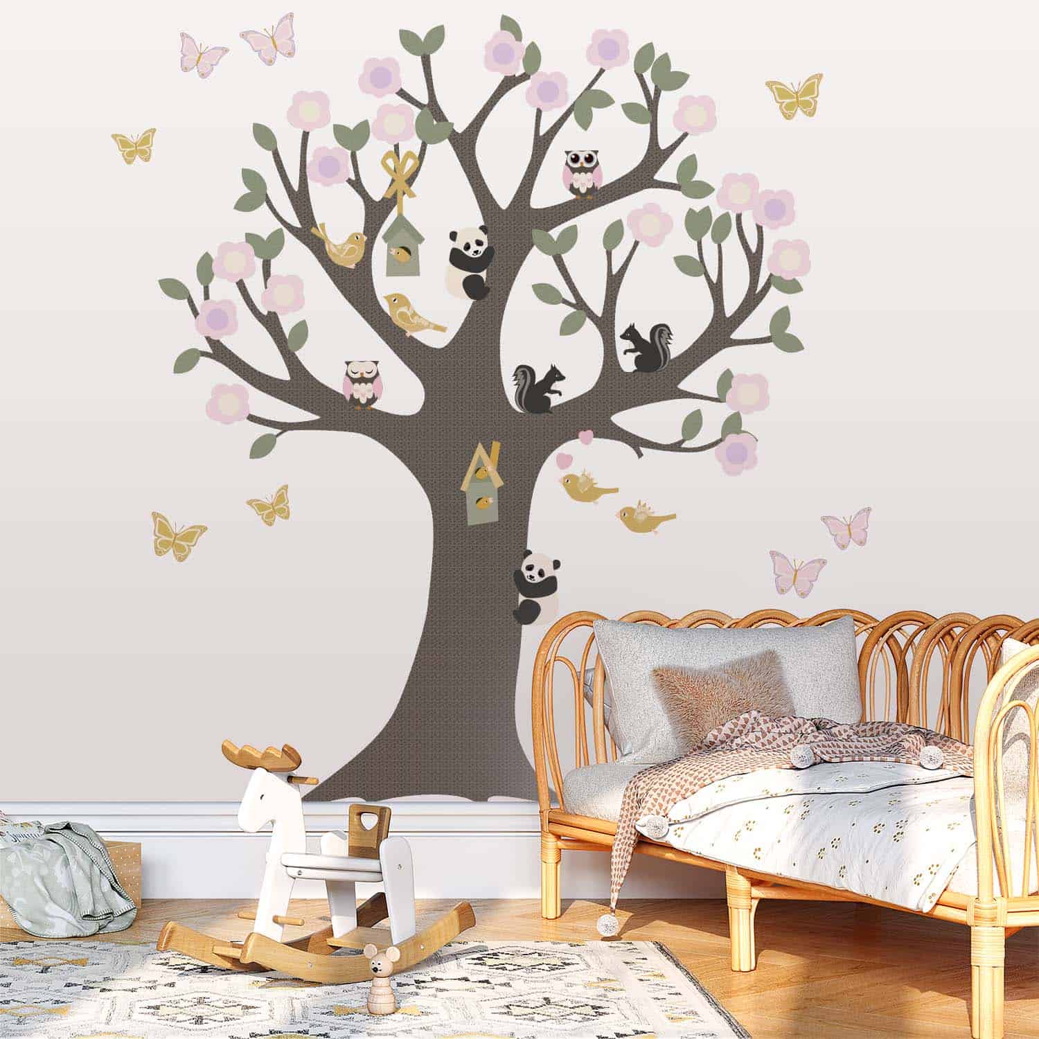 Muurstickerboom in kinderkamer