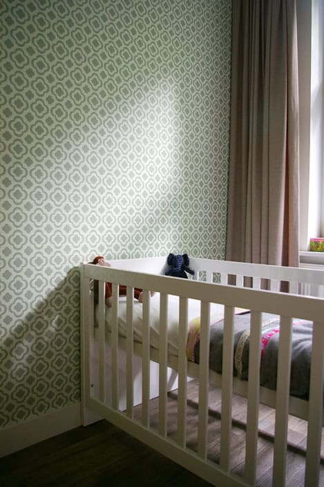 Kinderkamer met groen behang Behang, kinderbehang, muurstickers, kinderkamer.