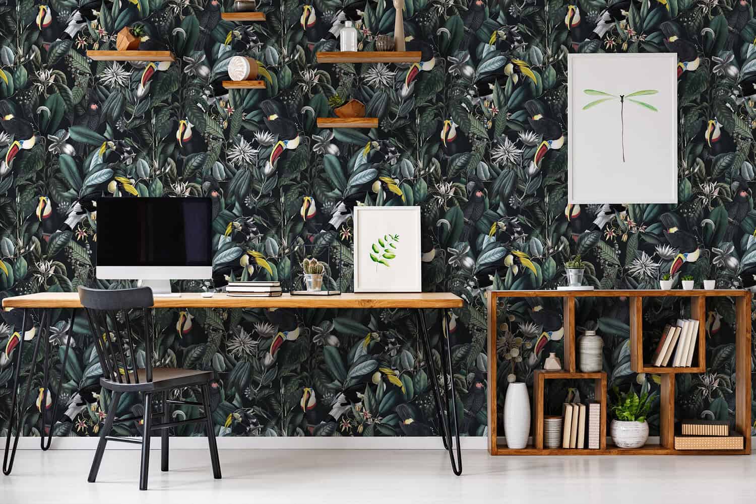 Behang, kinderbehang met jungleprint in kinderkamer.